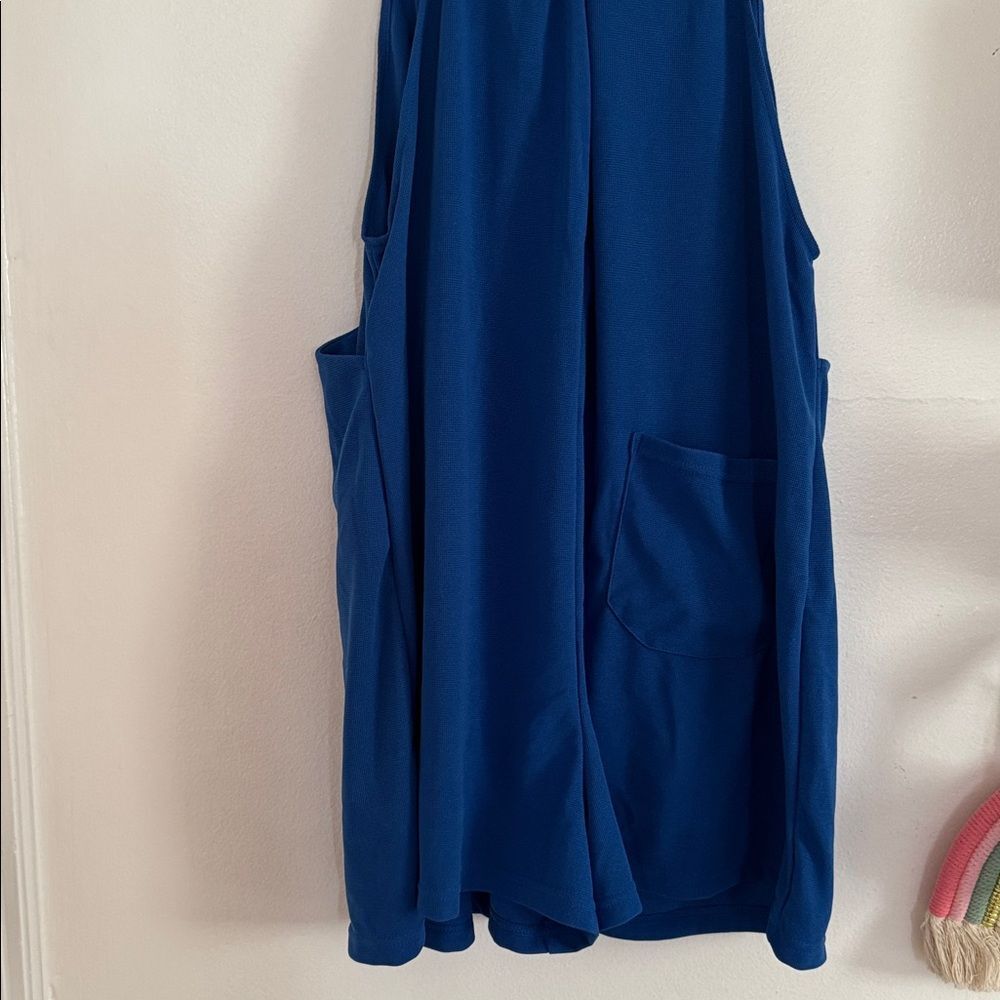 Halara Adjustable Strap Button NWT
Multiple Pocke… - image 3